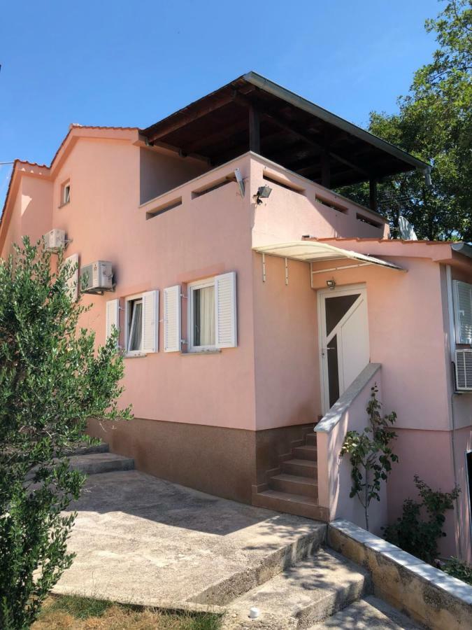 Villa Masha Omisalj Exterior photo